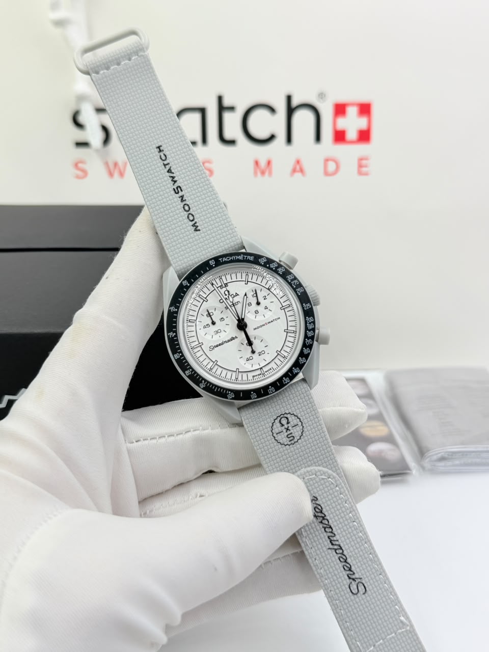 Omega x Swatch MoonSwatch