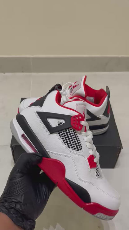Air Jordan 4 Retro "Thunder 2023"