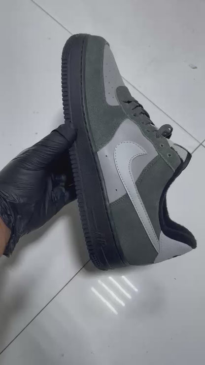 Nike Air Force 1 Wolf Grey