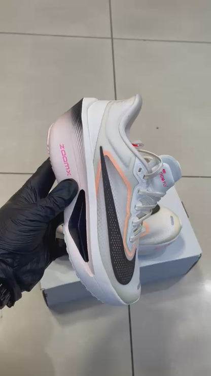 Nike Zoom Fly 6