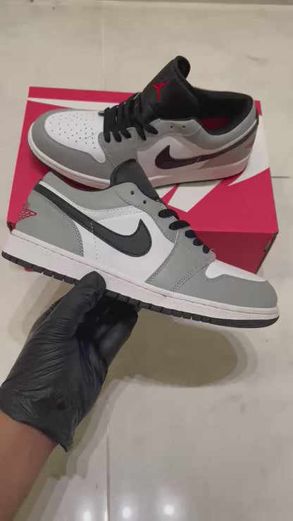 Air Jordan 1 Low "Light Smoke Grey"