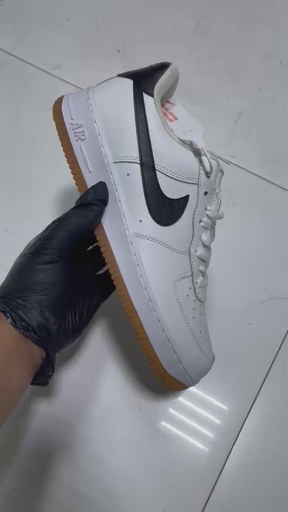 Nike Air Force 1 '07 white and black